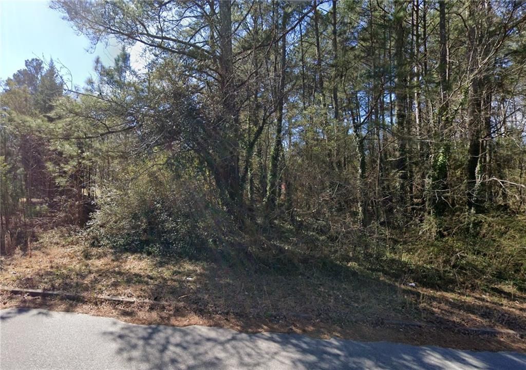 3287 Village Glen SW Drive, Snellville, GA 30039