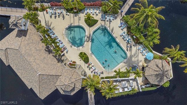 7687 Pebble Creek CIR 403, Naples, FL 34108