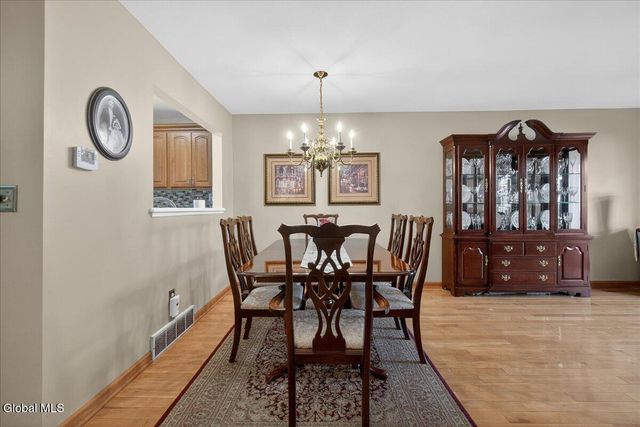 9D Tupelo Drive, Halfmoon, NY 12065