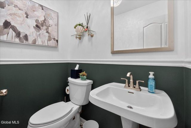 9D Tupelo Drive, Halfmoon, NY 12065