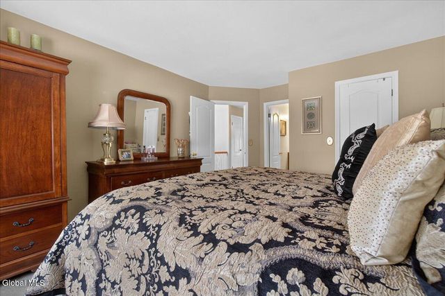 9D Tupelo Drive, Halfmoon, NY 12065