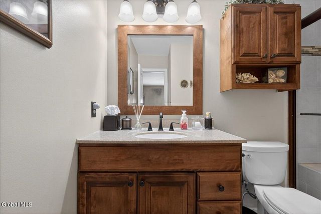 9D Tupelo Drive, Halfmoon, NY 12065