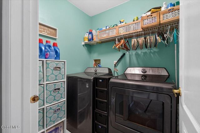 9D Tupelo Drive, Halfmoon, NY 12065