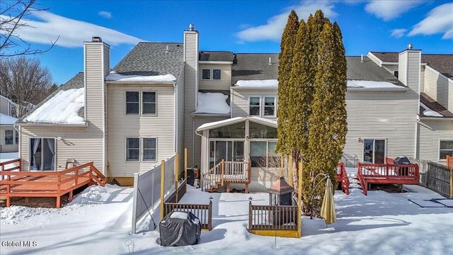 9D Tupelo Drive, Halfmoon, NY 12065