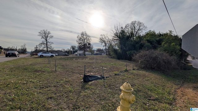 1204 OLD WALKER CHAPEL ROAD, Fultondale, AL 35068