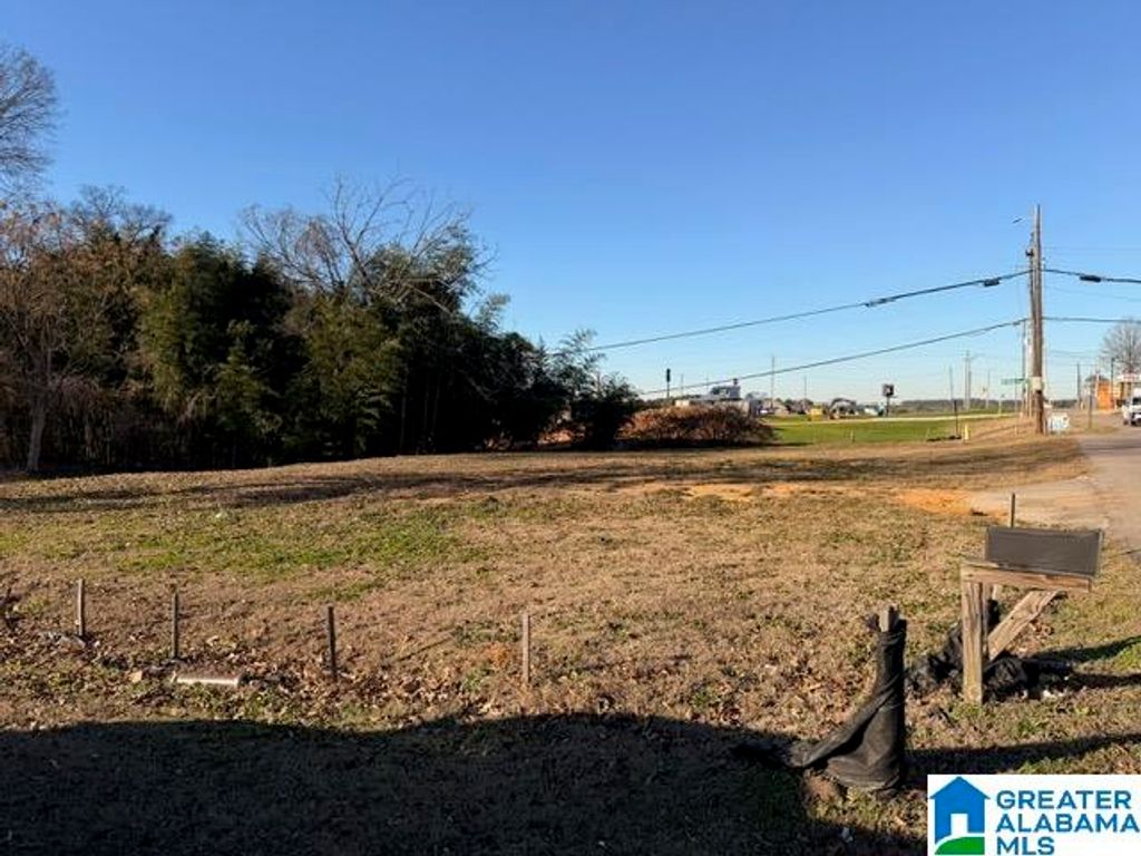 1204 OLD WALKER CHAPEL ROAD, Fultondale, AL 35068