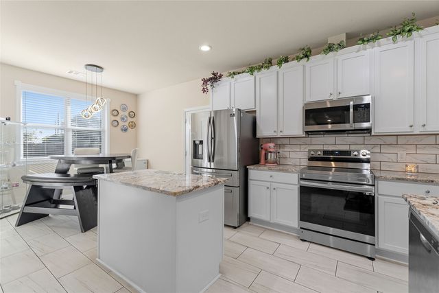 1357 Lake Grove Lane, Desoto, TX 75115