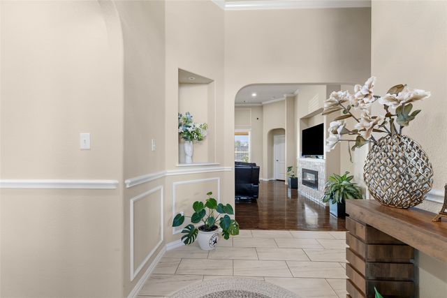 1357 Lake Grove Lane, Desoto, TX 75115