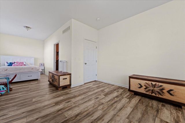 6504 Cannondale Drive, Burlington, KY 41005