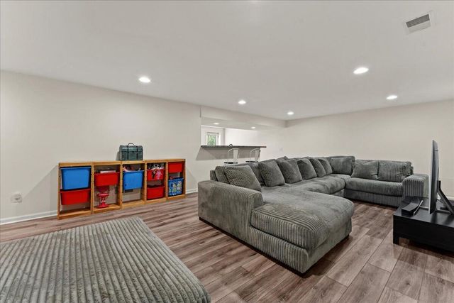 6504 Cannondale Drive, Burlington, KY 41005