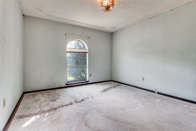 5306 Vincennes Court, Arlington, TX 76017