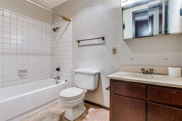 5306 Vincennes Court, Arlington, TX 76017