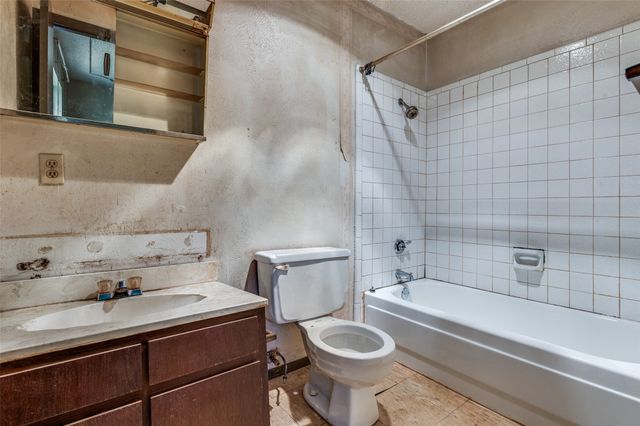 5306 Vincennes Court, Arlington, TX 76017