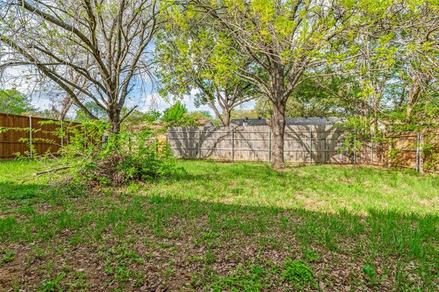 5306 Vincennes Court, Arlington, TX 76017