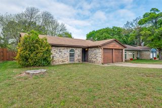 5306 Vincennes Court, Arlington, TX 76017
