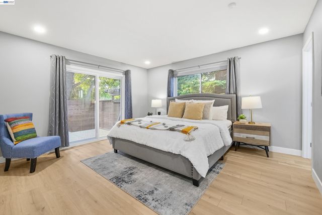 275 Orchard Rd, Orinda, CA 94563