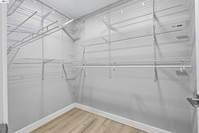 275 Orchard Rd, Orinda, CA 94563