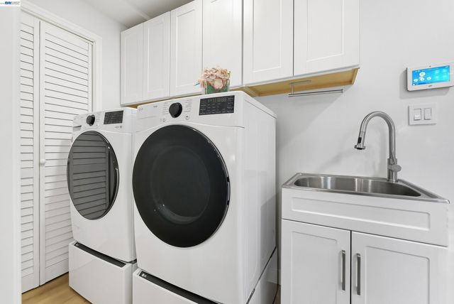 275 Orchard Rd, Orinda, CA 94563