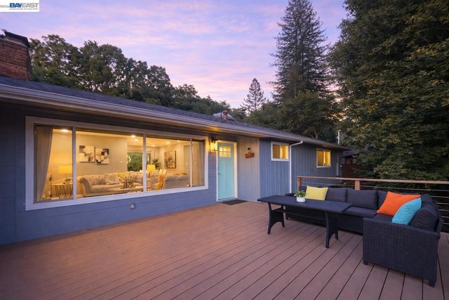 275 Orchard Rd, Orinda, CA 94563