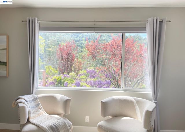 275 Orchard Rd, Orinda, CA 94563