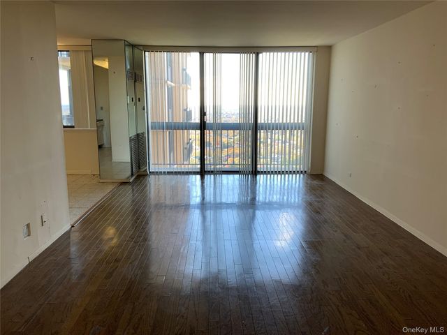 27010 Grand Central Parkway 22S, Floral Park, NY 11005