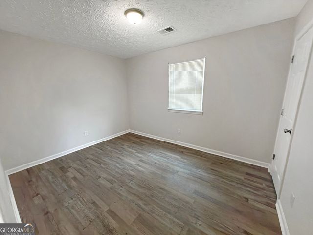 675 Lakeridge Drive, Conyers, GA 30094