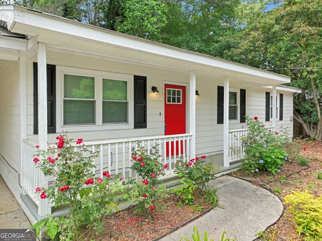 675 Lakeridge Drive, Conyers, GA 30094