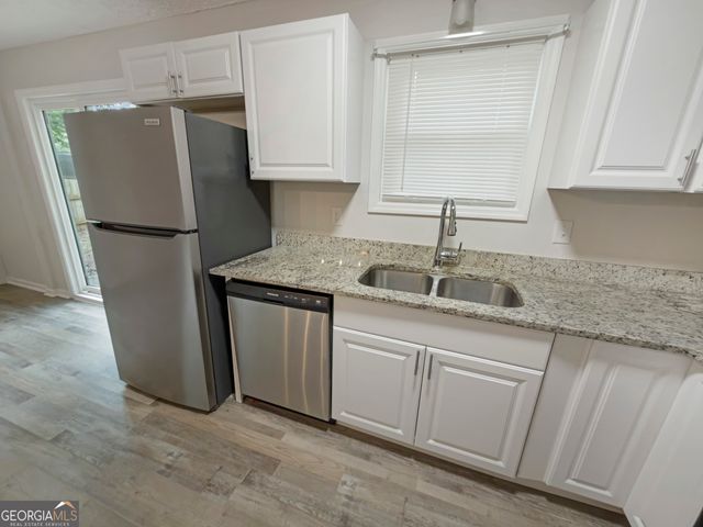 675 Lakeridge Drive, Conyers, GA 30094