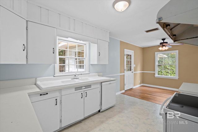 1429 Forest Dale Drive, Mobile, AL 36618