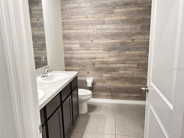 4965 NE 14TH PLACE, Ocala, FL 34470