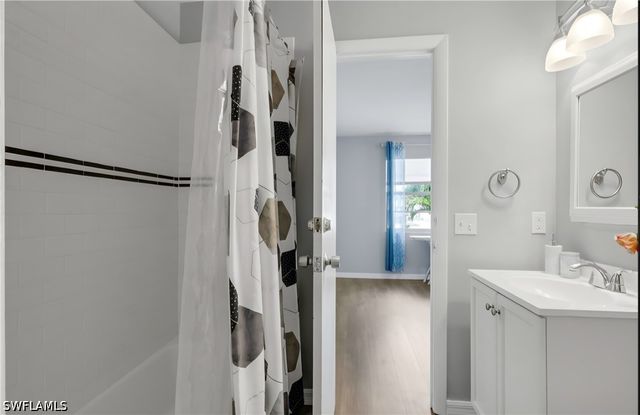 862 95th AVE N, Naples, FL 34108