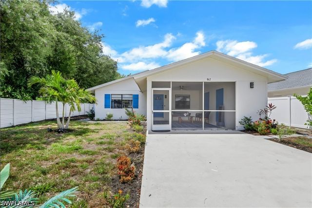 862 95th AVE N, Naples, FL 34108