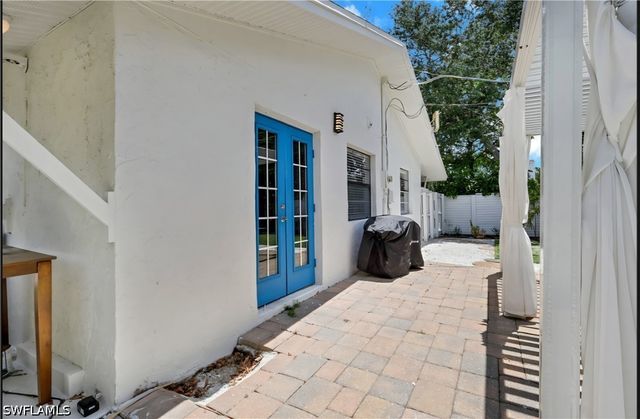 862 95th AVE N, Naples, FL 34108