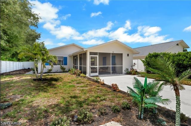 862 95th AVE N, Naples, FL 34108