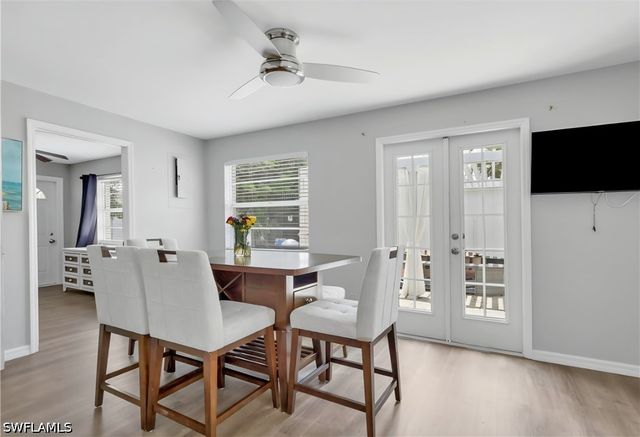 862 95th AVE N, Naples, FL 34108