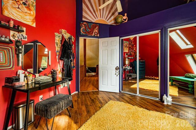 425 Bob Barnwell Road, Asheville, NC 28803
