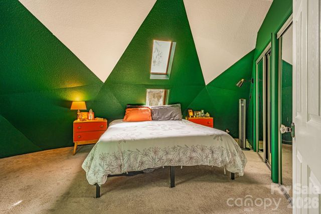 425 Bob Barnwell Road, Asheville, NC 28803