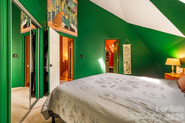 425 Bob Barnwell Road, Asheville, NC 28803