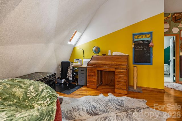 425 Bob Barnwell Road, Asheville, NC 28803