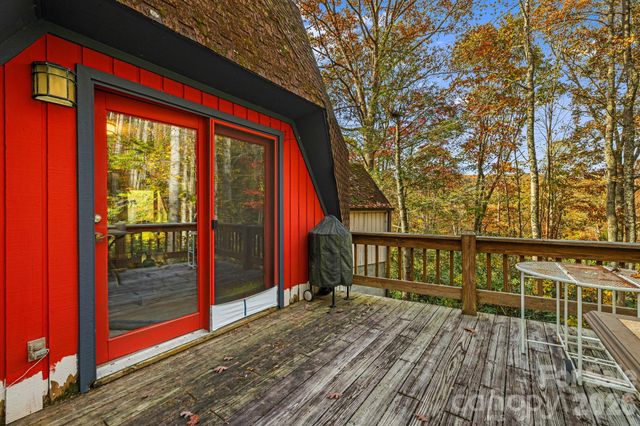 425 Bob Barnwell Road, Asheville, NC 28803