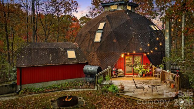 425 Bob Barnwell Road, Asheville, NC 28803