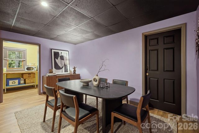 425 Bob Barnwell Road, Asheville, NC 28803