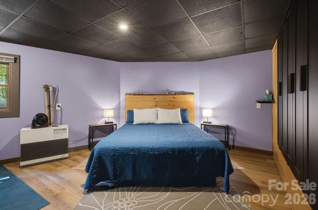 425 Bob Barnwell Road, Asheville, NC 28803