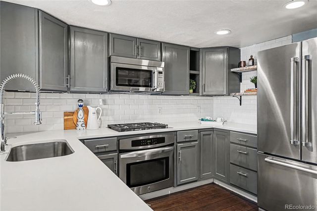 5419 W 16th Avenue, Lakewood, CO 80214