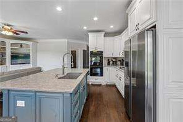 6220 Zinfandel Drive, Suwanee, GA 30024