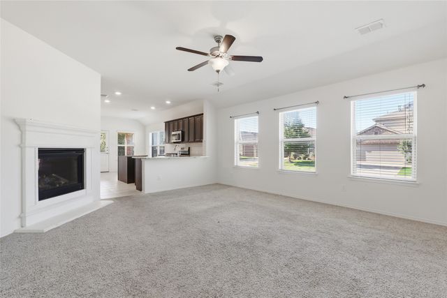 1235 Acmite Avenue, Cross Roads, TX 76227