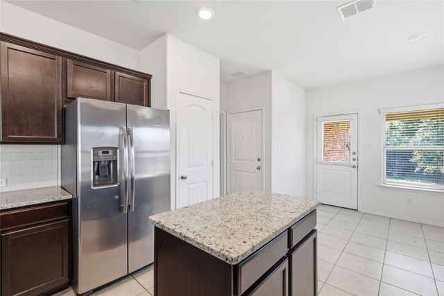 1235 Acmite Avenue, Cross Roads, TX 76227