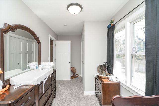 1026 Mckinley Avenue, Des Moines, IA 50315