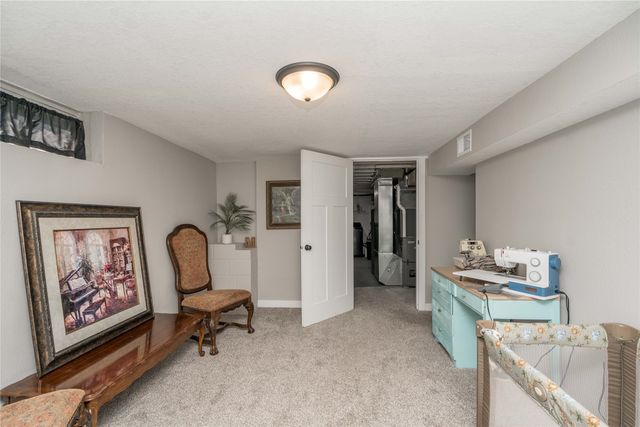 1026 Mckinley Avenue, Des Moines, IA 50315