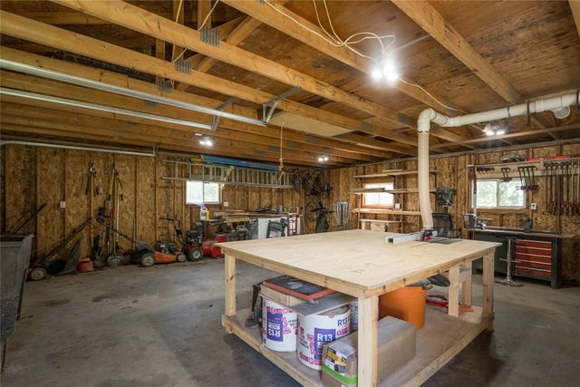 1026 Mckinley Avenue, Des Moines, IA 50315